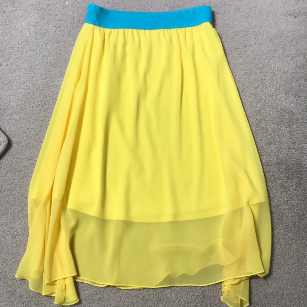 Lula Roe Yellow Lola skirt